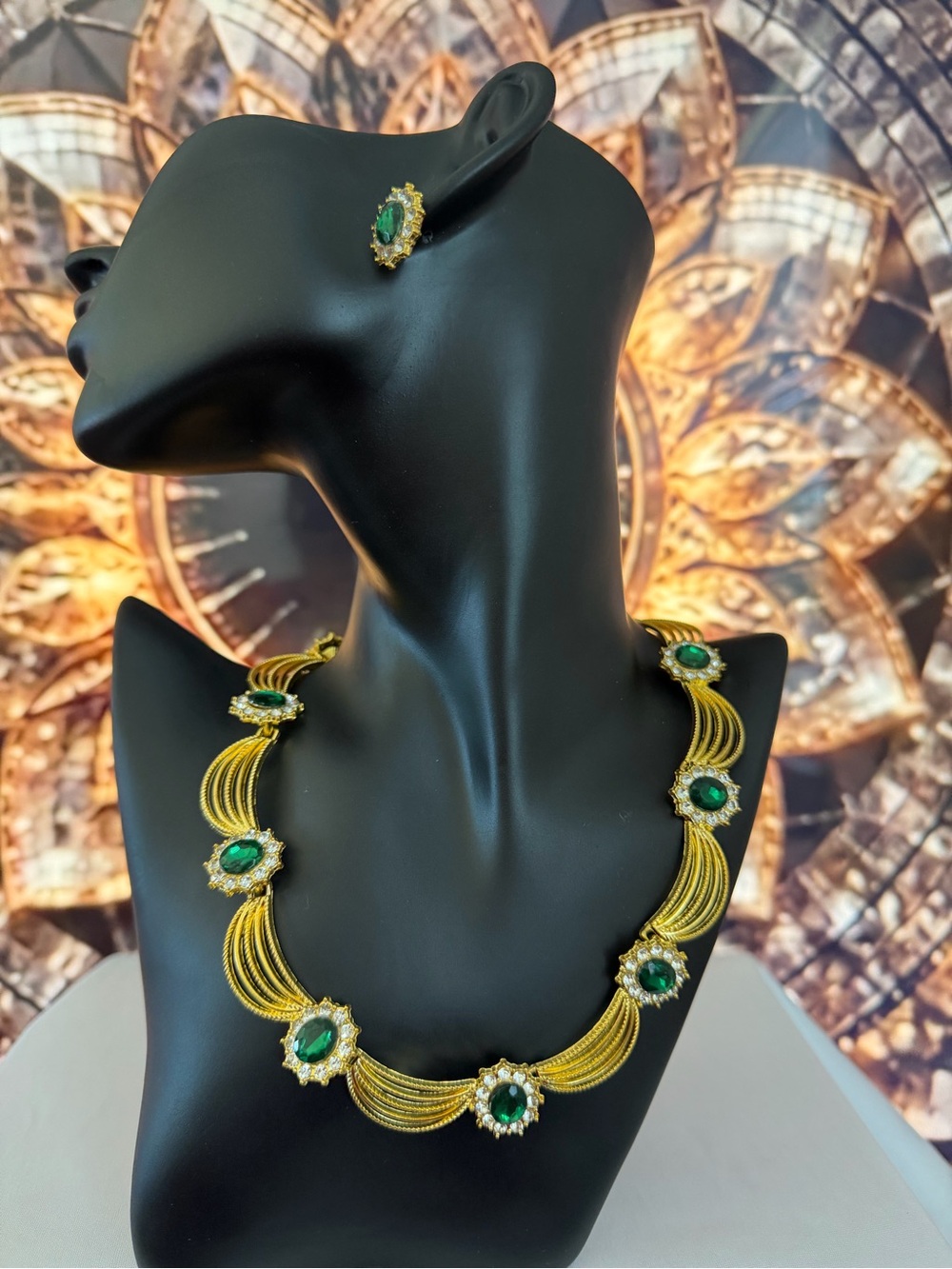 Classic Gold & Green Statement Necklace with Matching Earrings